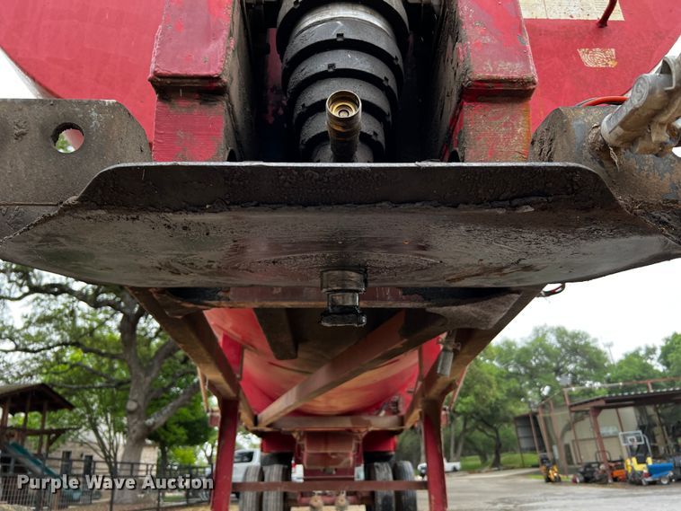 image for item DQ2033 1999 Clement RKHL3226  end dump trailer