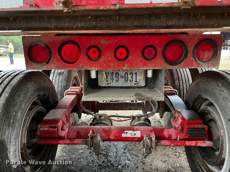 image for item DQ2033 1999 Clement RKHL3226  end dump trailer