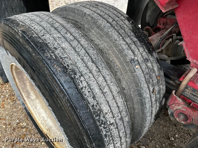 image for item DQ2033 1999 Clement RKHL3226  end dump trailer