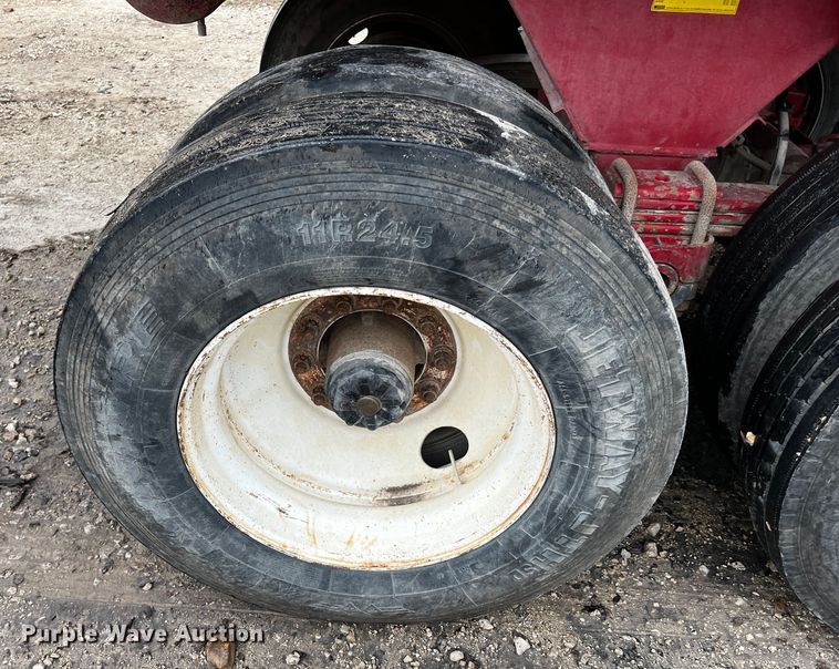 image for item DQ2033 1999 Clement RKHL3226  end dump trailer