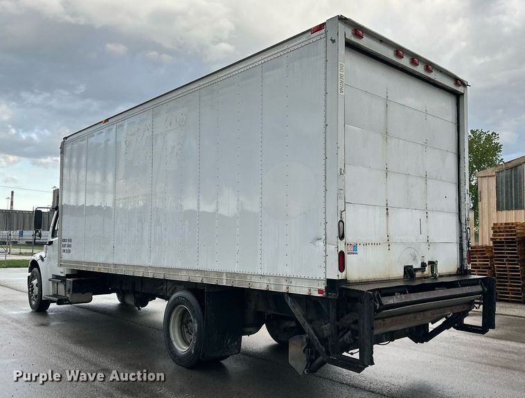 image for item DR5233 2006 Freightliner Business Class M2 106  box truck