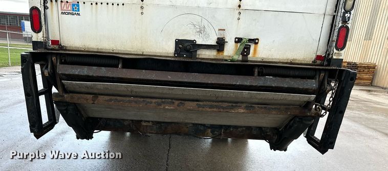 image for item DR5233 2006 Freightliner Business Class M2 106  box truck