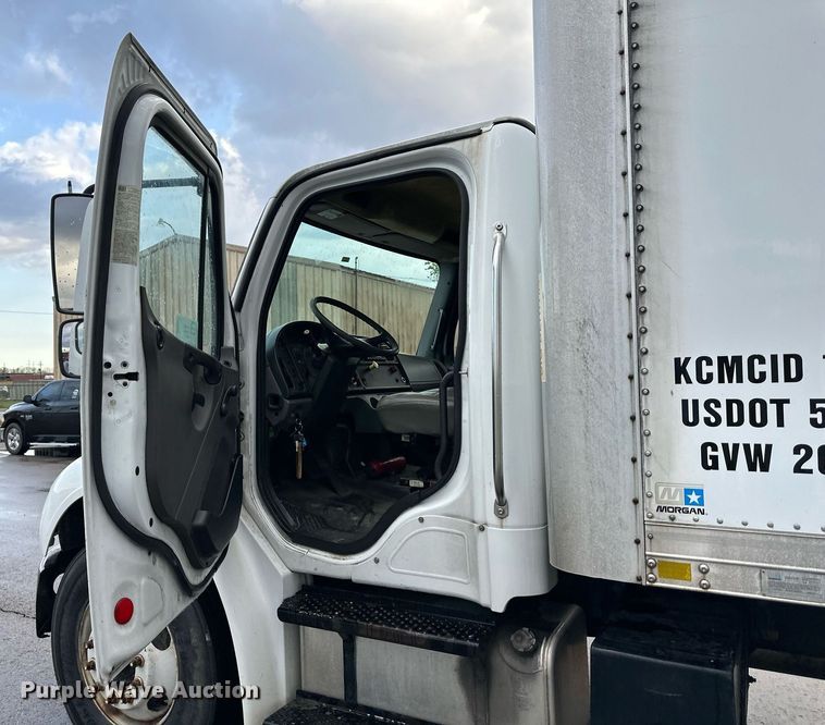 image for item DR5233 2006 Freightliner Business Class M2 106  box truck