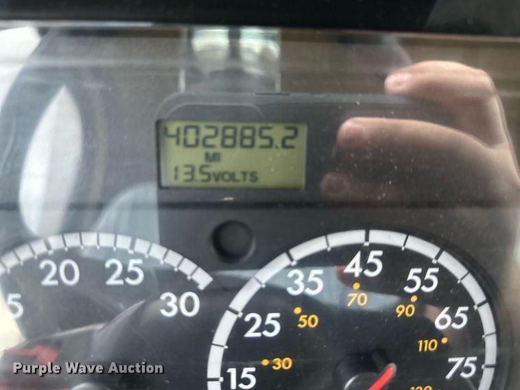 image for item DR5233 2006 Freightliner Business Class M2 106  box truck