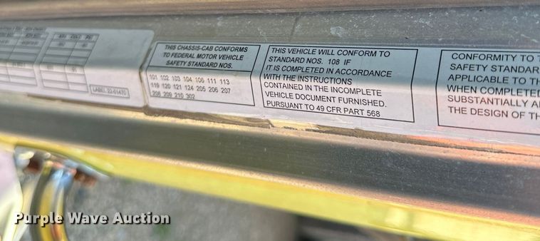 image for item DR5235 2003 Peterbilt 357  dump truck