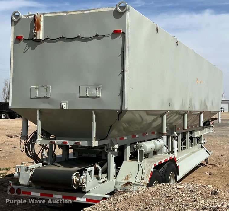 image for item DR5566 1985 Kolberg  sand trailer