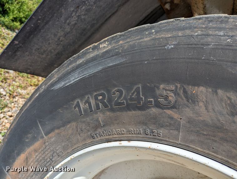 image for item DR6942 2013 Armor Lite SBD-40  bottom dump trailer