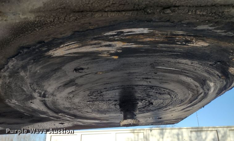 image for item DR8168 2014 Trail King TK110HDG-533  lowboy equipment trailer