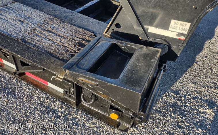 image for item DR8168 2014 Trail King TK110HDG-533  lowboy equipment trailer