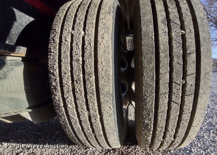 image for item DR8168 2014 Trail King TK110HDG-533  lowboy equipment trailer