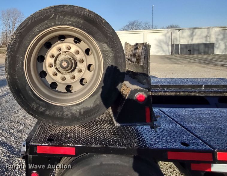 image for item DR8168 2014 Trail King TK110HDG-533  lowboy equipment trailer