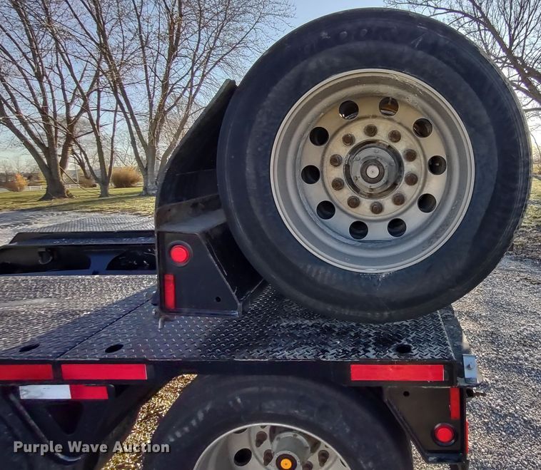 image for item DR8168 2014 Trail King TK110HDG-533  lowboy equipment trailer