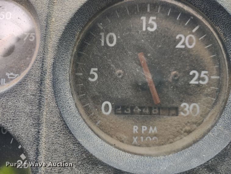 image for item DR8179 1997 Freightliner FL80  truck cab and chassis