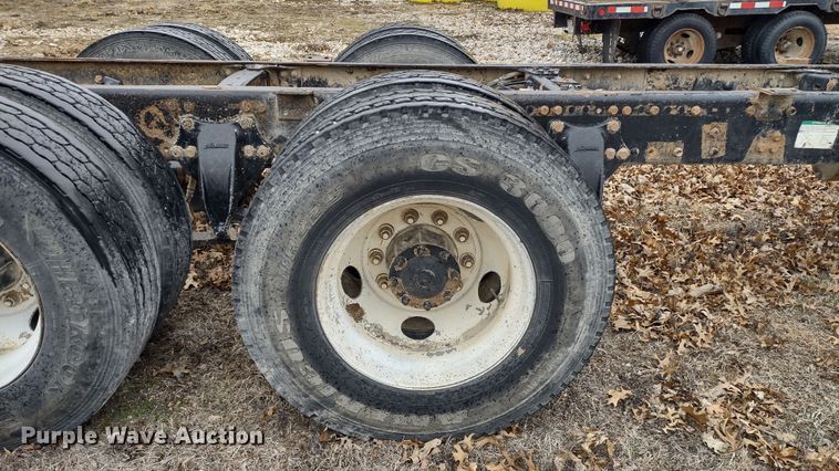 image for item DR8179 1997 Freightliner FL80  truck cab and chassis