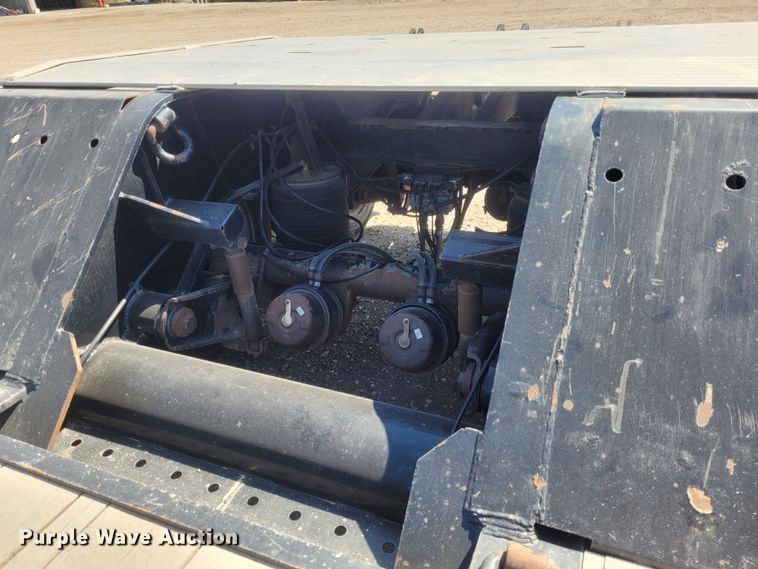 image for item FC9209 2011 Landoll Hauloll 835  lowboy equipment trailer