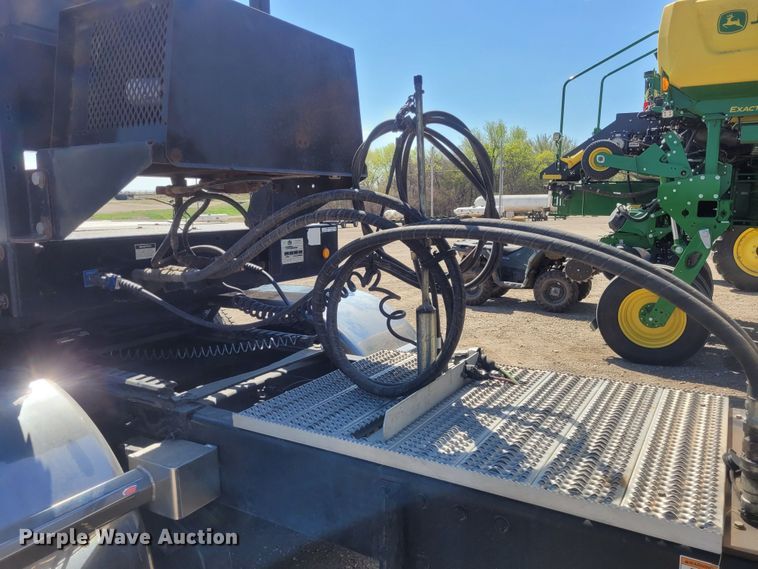 image for item FC9209 2011 Landoll Hauloll 835  lowboy equipment trailer