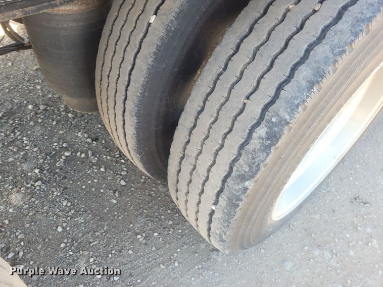 image for item FC9209 2011 Landoll Hauloll 835  lowboy equipment trailer