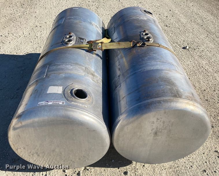 image for item HN9846 (2) fuel tanks