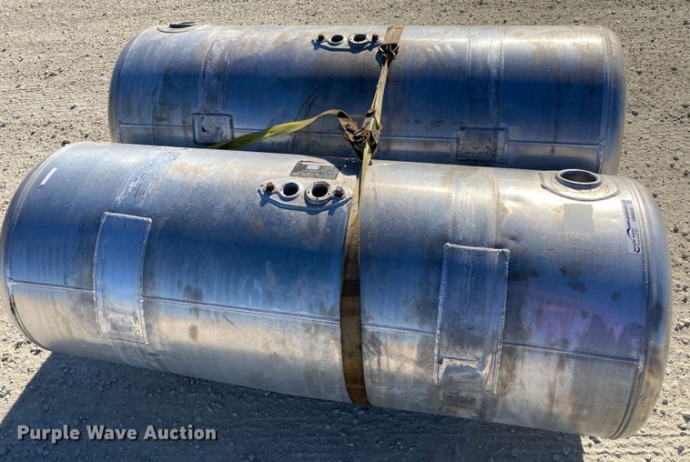 image for item HN9846 (2) fuel tanks