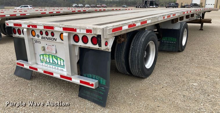 image for item HN9855 2012 Transcraft Benson AF53102-2-524  flatbed trailer