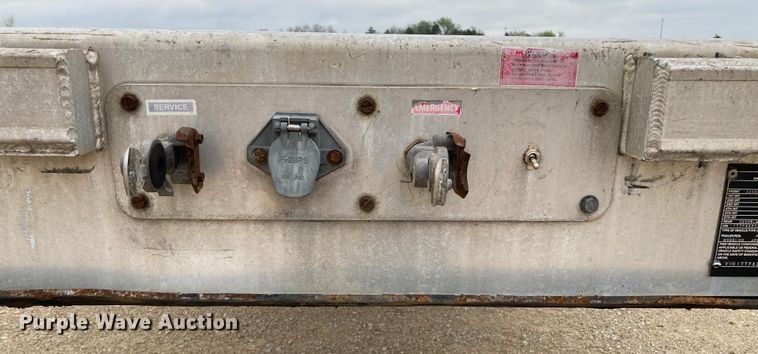 image for item HN9855 2012 Transcraft Benson AF53102-2-524  flatbed trailer