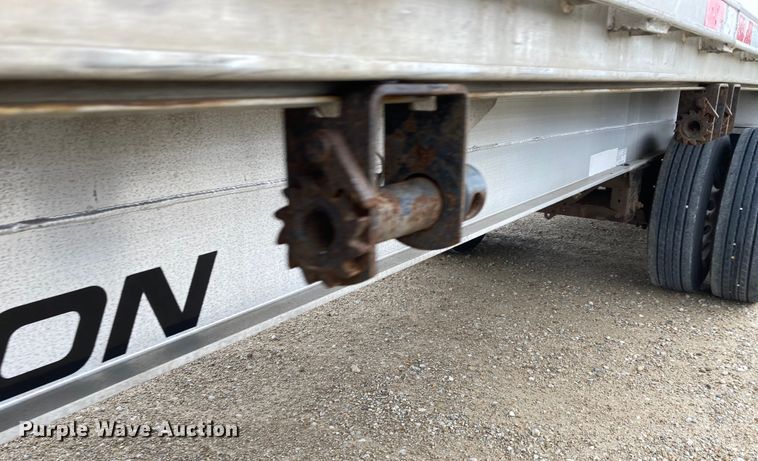 image for item HN9855 2012 Transcraft Benson AF53102-2-524  flatbed trailer