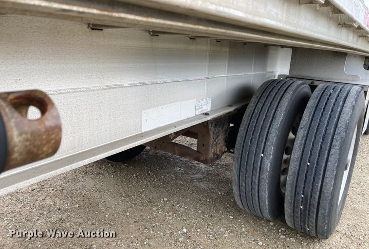 image for item HN9855 2012 Transcraft Benson AF53102-2-524  flatbed trailer