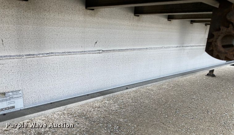 image for item HN9855 2012 Transcraft Benson AF53102-2-524  flatbed trailer