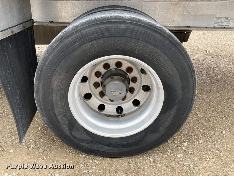 image for item HN9855 2012 Transcraft Benson AF53102-2-524  flatbed trailer