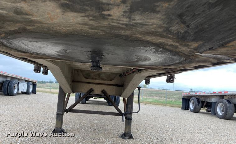 image for item HN9856 2012 Transcraft Benson AF53102-2-524  flatbed trailer