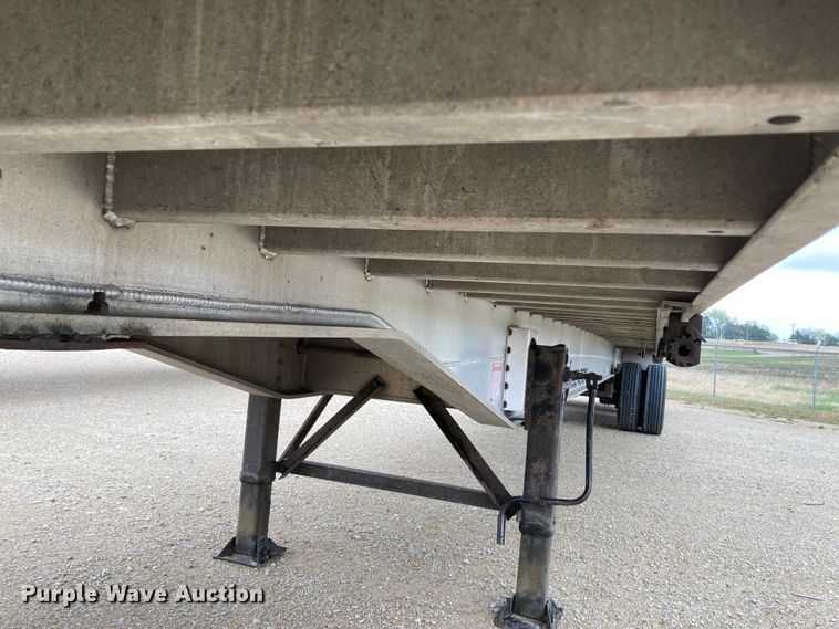 image for item HN9856 2012 Transcraft Benson AF53102-2-524  flatbed trailer