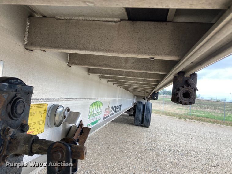 image for item HN9856 2012 Transcraft Benson AF53102-2-524  flatbed trailer