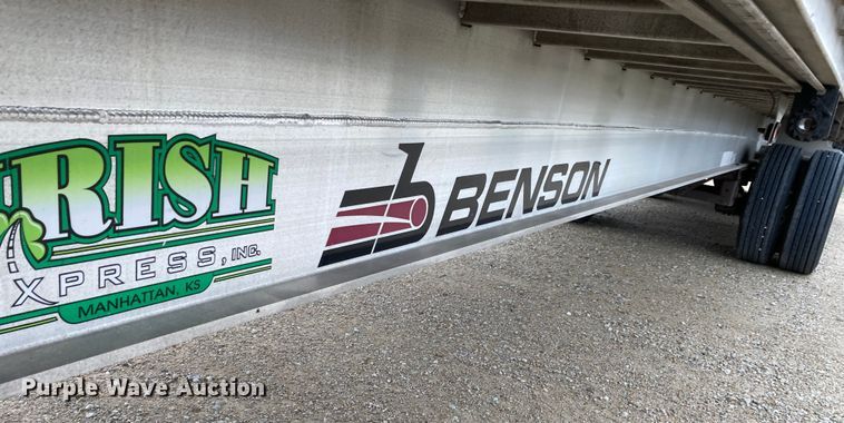 image for item HN9856 2012 Transcraft Benson AF53102-2-524  flatbed trailer