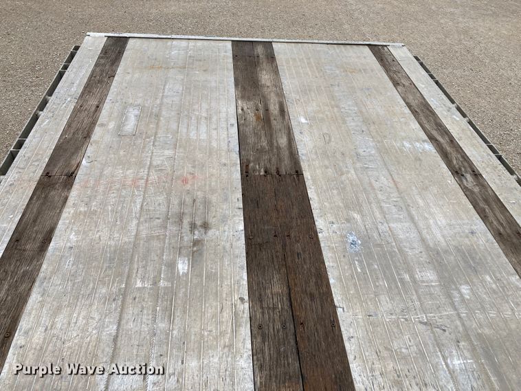 image for item HN9856 2012 Transcraft Benson AF53102-2-524  flatbed trailer