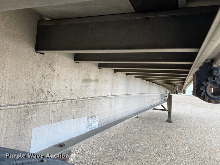 image for item HN9856 2012 Transcraft Benson AF53102-2-524  flatbed trailer