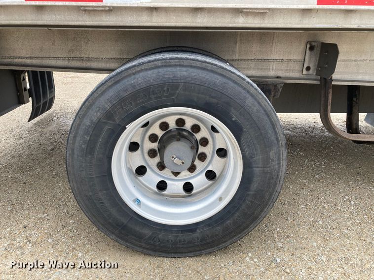 image for item HN9856 2012 Transcraft Benson AF53102-2-524  flatbed trailer