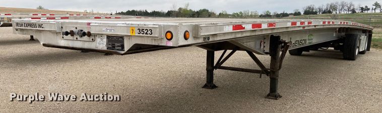 image for item HN9857 2013 Transcraft Benson AF53102-2-524  flatbed trailer