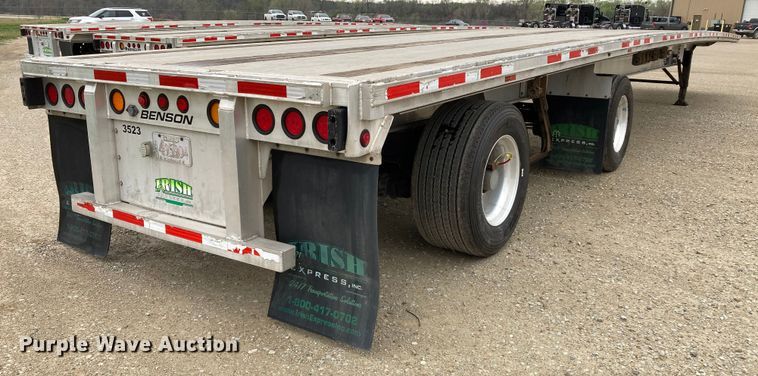 image for item HN9857 2013 Transcraft Benson AF53102-2-524  flatbed trailer