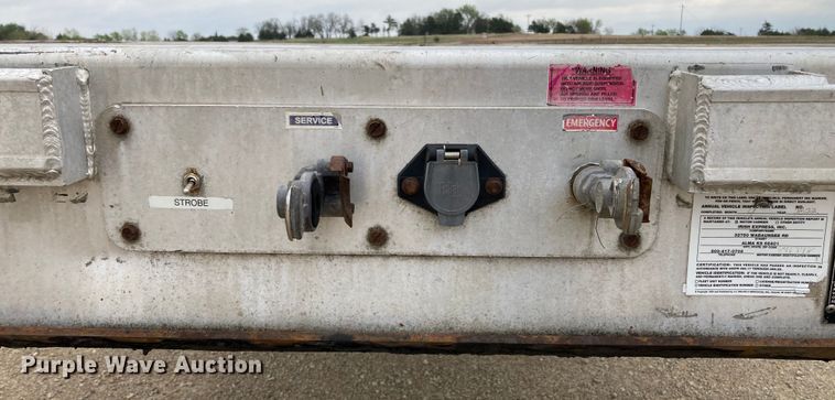 image for item HN9857 2013 Transcraft Benson AF53102-2-524  flatbed trailer