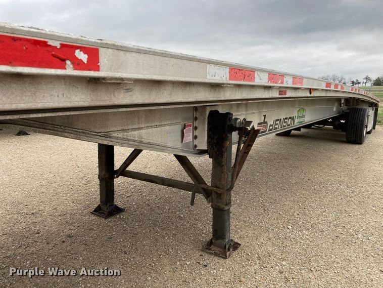 image for item HN9857 2013 Transcraft Benson AF53102-2-524  flatbed trailer