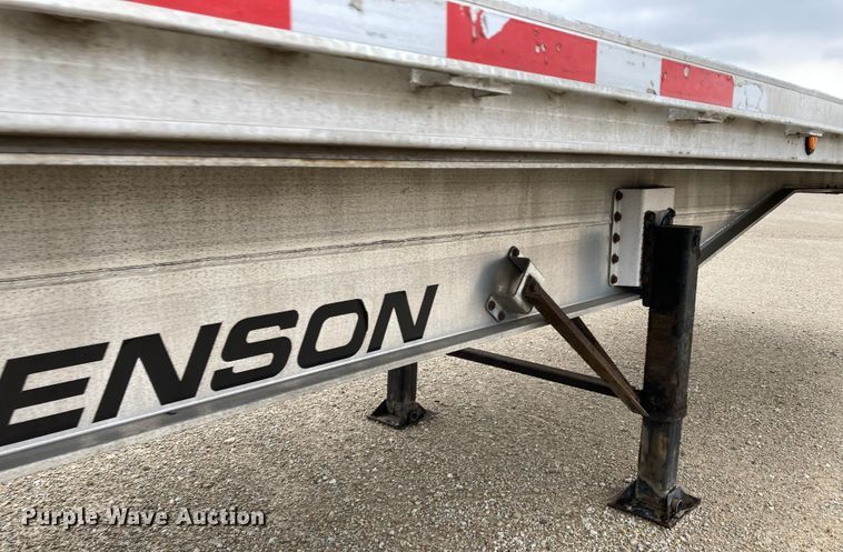 image for item HN9857 2013 Transcraft Benson AF53102-2-524  flatbed trailer