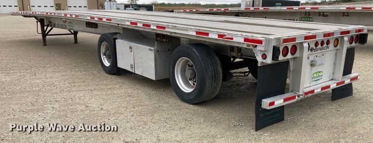 image for item HN9858 2013 Transcraft Benson AF53102-2-524  flatbed trailer
