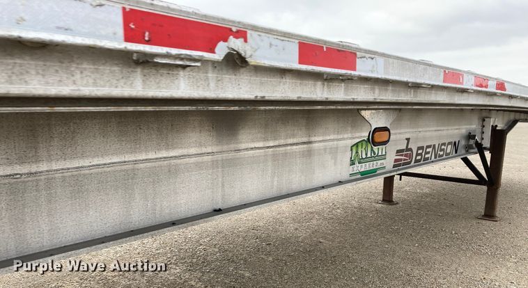 image for item HN9858 2013 Transcraft Benson AF53102-2-524  flatbed trailer