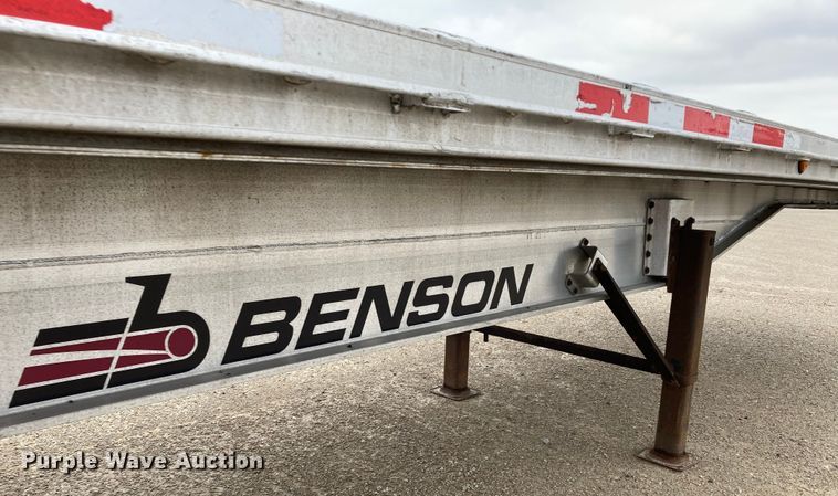 image for item HN9858 2013 Transcraft Benson AF53102-2-524  flatbed trailer