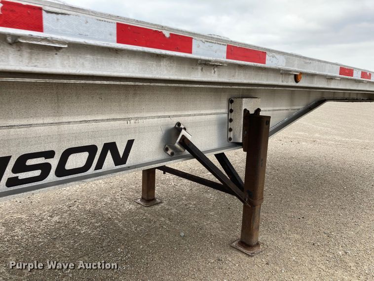image for item HN9858 2013 Transcraft Benson AF53102-2-524  flatbed trailer