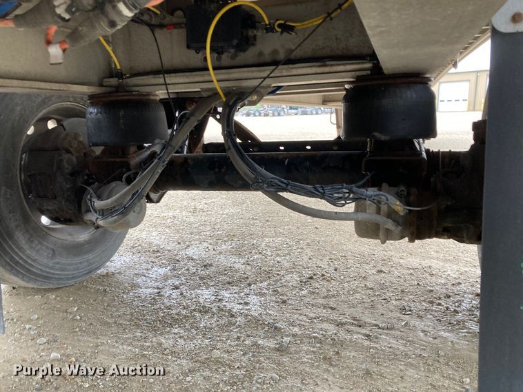 image for item HN9858 2013 Transcraft Benson AF53102-2-524  flatbed trailer