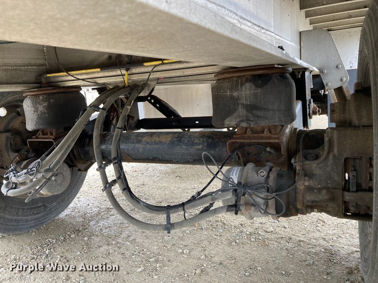 image for item HN9858 2013 Transcraft Benson AF53102-2-524  flatbed trailer