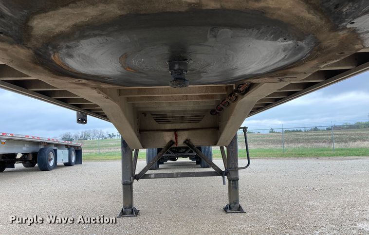 image for item HN9859 2013 Transcraft Benson AF53102-2-524  flatbed trailer