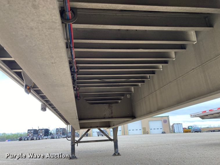 image for item HN9859 2013 Transcraft Benson AF53102-2-524  flatbed trailer