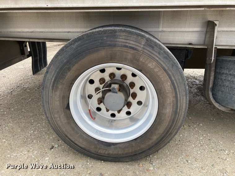 image for item HN9859 2013 Transcraft Benson AF53102-2-524  flatbed trailer